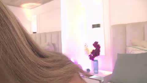 Samantha Vega online show from June 2026 07:38:02 PM