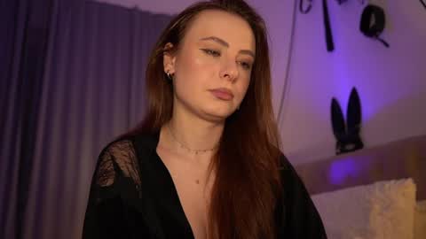 Snapshot of samanthavixen chatting on February 2025 03:50:01 PM Goddess Samantha Vixen online show from February 2025 03:50:01 PM