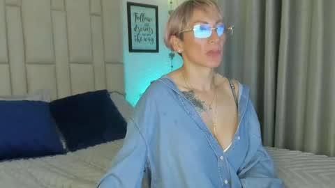 Snapshot of samanthaxmami chatting on January 2025 02:14:01 AM Samixmami online show from January 2025 02:14:01 AM