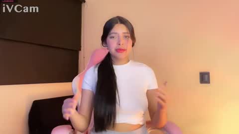 Snapshot of samara_lam chatting on February 2025 02:44:02 AM Sammy  online show from February 2025 02:44:02 AM