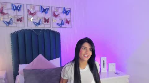 Samara Warren online show from February 2026 11:26:01 AM