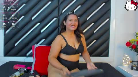 Samara online show from November 2025 01:11:02 PM