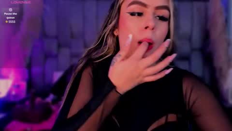 samarafernandez online show from October 2025 04:11:01 AM