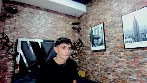 Snapshot of samevans_ chatting on January 2025 01:36:02 PM Sam online show from January 2025 01:36:02 PM