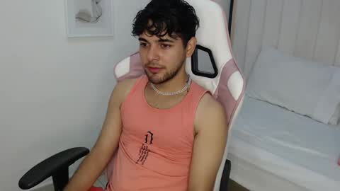 Snapshot of samir_bear chatting on January 2025 12:46:02 PM Samir online show from January 2025 12:46:02 PM