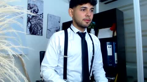 Snapshot of samir_bear chatting on January 2025 12:47:02 PM Samir online show from January 2025 12:47:02 PM