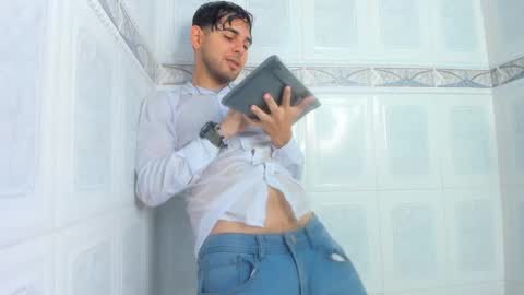 Snapshot of samir_bear chatting on January 2025 04:06:01 PM Samir online show from January 2025 04:06:01 PM