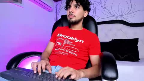 Snapshot of samir_bear chatting on November 2025 12:51:02 PM Samir online show from November 2025 12:51:02 PM