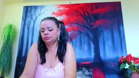 Snapshot of samiraevans chatting on October 2025 07:56:02 PM online show from October 2025 07:56:02 PM