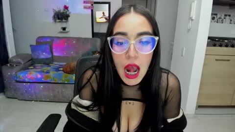 Snapshot of samismith77 chatting on February 2026 01:35:02 AM SARA online show from February 2026 01:35:02 AM