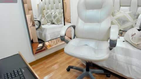 Sammy online show from October 2025 06:29:02 PM