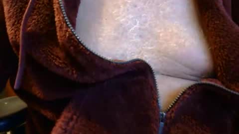 Snapshot of samsenior70 chatting on November 2025 10:34:02 PM Sam online show from November 2025 10:34:02 PM