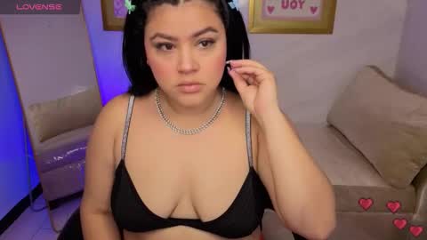 Snapshot of samy_collen_v chatting on February 2026 01:07:02 PM Samy online show from February 2026 01:07:02 PM