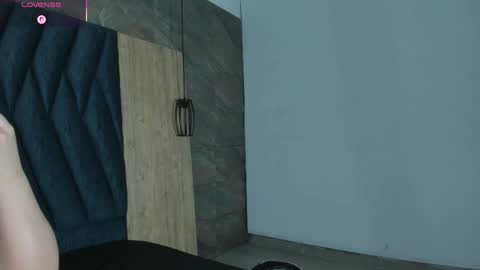 Snapshot of samy_grey01 chatting on November 2025 03:01:02 AM S A M Y G R E Y online show from November 2025 03:01:02 AM