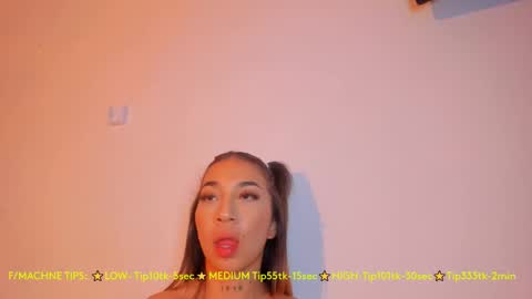 Snapshot of samy_ross_ chatting on January 2025 11:54:01 PM Find me at when im offline here. online show from January 2025 11:54:01 PM