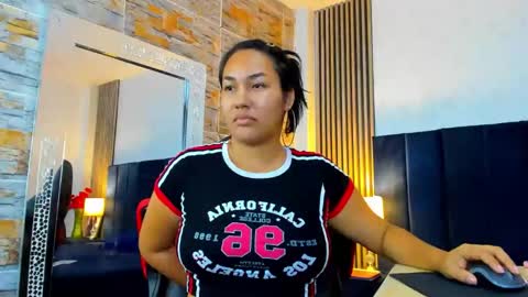 SamyEvanns online show from April 2026 02:06:01 AM