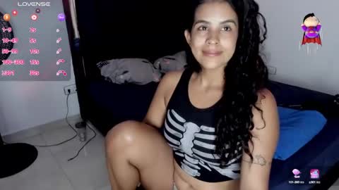 Snapshot of samykiss chatting on January 2025 01:14:01 PM SamyHolbrook online show from January 2025 01:14:01 PM