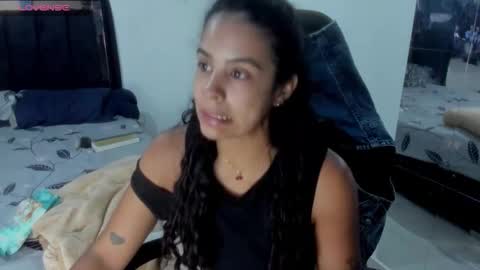 Snapshot of samykiss chatting on November 2025 01:33:02 PM SamyHolbrook online show from November 2025 01:33:02 PM