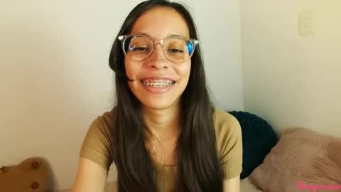 Snapshot of samyonichan chatting on February 2025 07:27:01 AM Special show on 17 december and 23 UwU online show from February 2025 07:27:01 AM