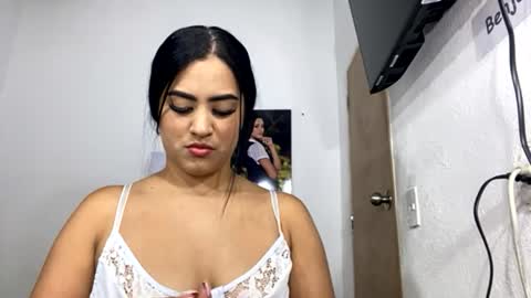 Snapshot of samyrosss6 chatting on July 2026 01:01:01 AM Samy online show from July 2026 01:01:01 AM