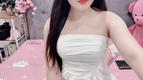 sanami_sian_ online show from October 2025 02:10:01 PM