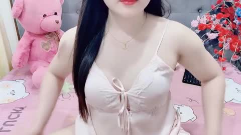 sanami_sian_ online show from November 2025 02:17:01 PM