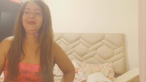 Snapshot of sanddi_milff chatting on July 2026 10:44:01 AM Sanddi online show from July 2026 10:44:01 AM