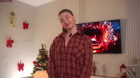 Emma  online show from December 2025 01:45:02 AM