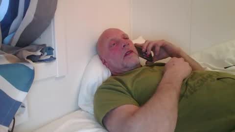 sandnesrune523 online show from November 2025 01:17:02 PM