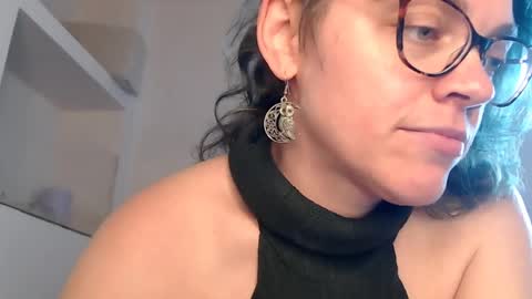 Sandra online show from April 2026 04:18:01 PM