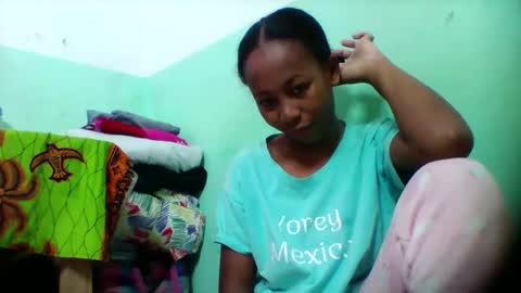 Snapshot of sandra1253099 chatting on November 2025 07:52:01 AM sandra1253099 online show from November 2025 07:52:01 AM