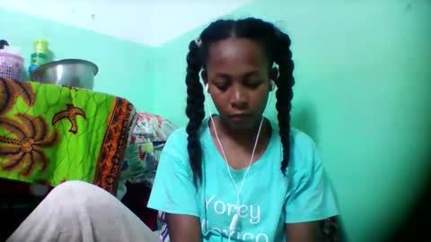 Snapshot of sandra1253099 chatting on November 2025 06:34:01 PM sandra1253099 online show from November 2025 06:34:01 PM