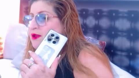 SANDRA online show from November 2025 11:10:03 AM