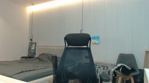 DeAlex online show from October 2025 09:18:02 AM