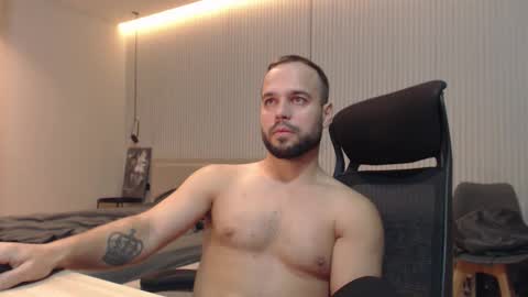 DeAlex online show from October 2025 03:25:01 PM