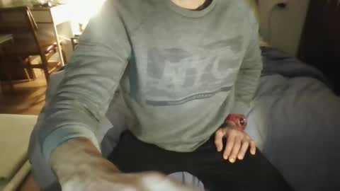 Snapshot of sandrofitness chatting on December 2025 10:49:02 PM sandro online show from December 2025 10:49:02 PM