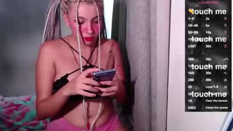 sandy_straw online show from November 2025 09:03:02 PM