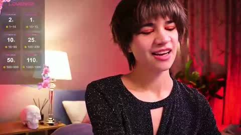 Snapshot of sandzu_ chatting on November 2025 09:15:01 PM Viola online show from November 2025 09:15:01 PM