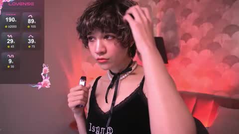 Snapshot of sandzu_ chatting on November 2025 09:00:02 PM Viola online show from November 2025 09:00:02 PM