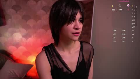 Snapshot of sandzu_ chatting on February 2026 05:31:01 PM Viola online show from February 2026 05:31:01 PM