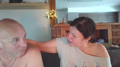 Snapshot of sanroom chatting on January 2026 02:08:02 PM sanroom online show from January 2026 02:08:02 PM