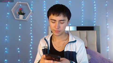 santi_fabulous online show from December 2024 09:23:01 PM