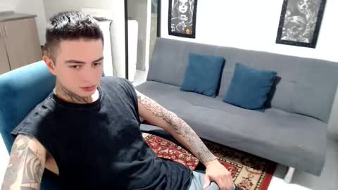 santi_ss online show from November 2025 11:49:02 PM