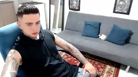 santi_ss online show from November 2025 01:17:01 AM