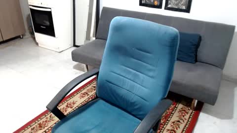 santi_ss online show from December 2025 03:17:01 PM