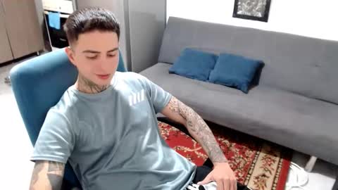 santi_ss online show from January 2026 04:00:01 PM