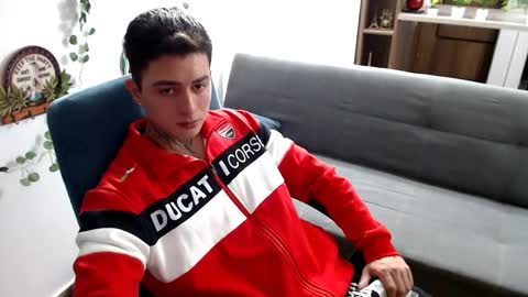 santi_ss online show from April 2026 02:53:02 AM