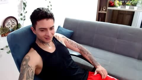 santi_ss online show from April 2026 03:01:02 PM