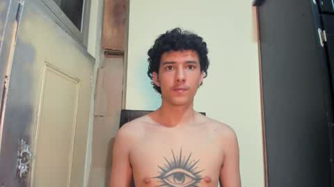 santi_twink19 online show from November 2025 01:26:02 AM