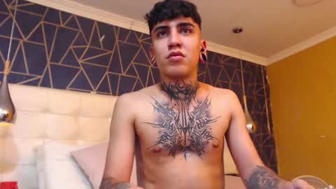 Snapshot of santiabader chatting on November 2025 03:59:01 PM SantiAbader online show from November 2025 03:59:01 PM